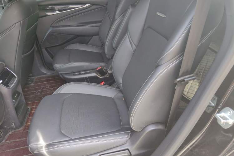 Used SAIC MAXUS G50 2020 1.5T Automatic Elite Edition Left Rear Seat