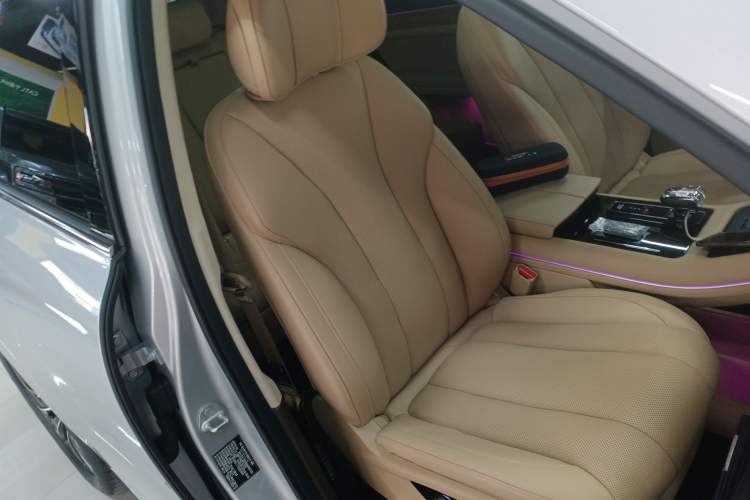 Used Hima AITO M7 2024 1.5T Intelligent Driving 4WD Max Edition 5 Seats
