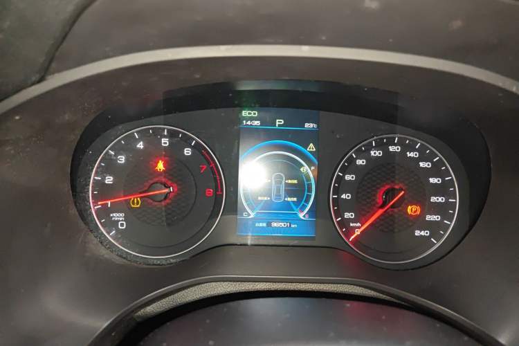 Used BYD Song 2020 Classic Edition 1.5T Automatic Elite Model Instrument Cluster