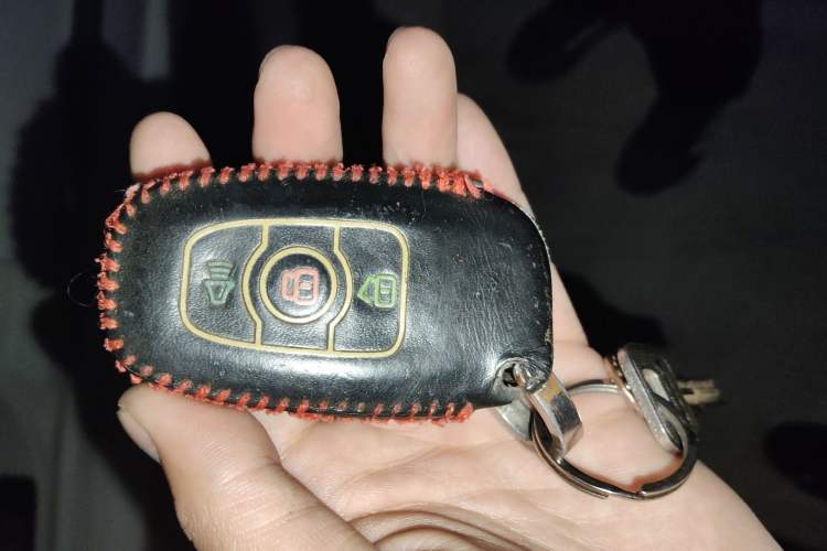 Used Haval H6 2016 Upgraded Model 1.5T Automatic Two-Wheel Drive Elite Version
