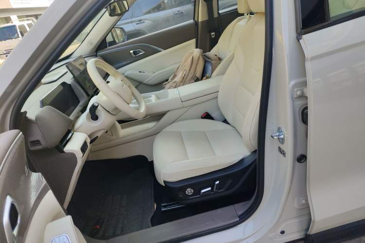 Used Haval Fierce Dragon Max 2025 Hi4 165 Ultra Smart Drive Edition Left Front Seat