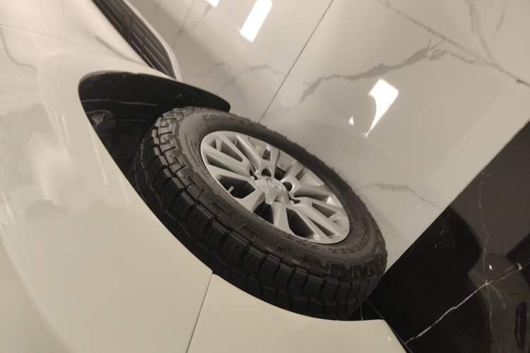Used Toyota Prado 2018 3.5L Automatic TX-L with Rear-Mounted Spare Tire
