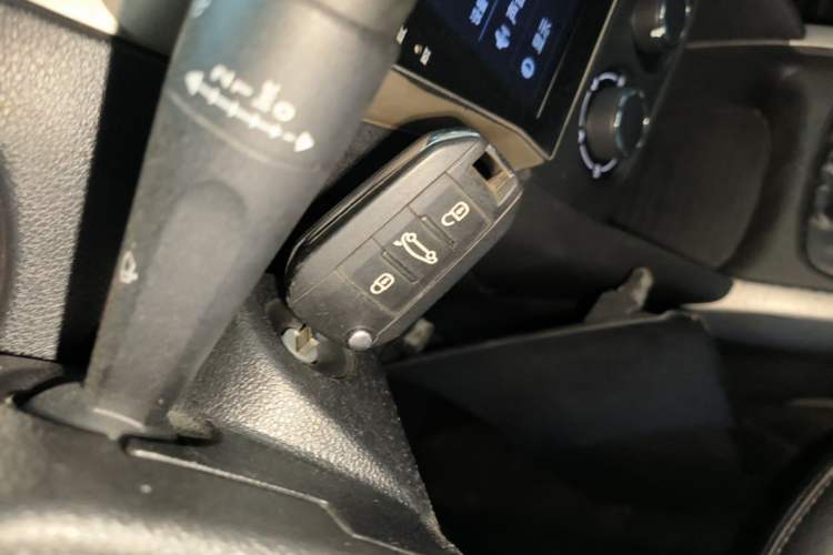 Used Citroen Elysee 2017 1.6L Manual Fashion Model
