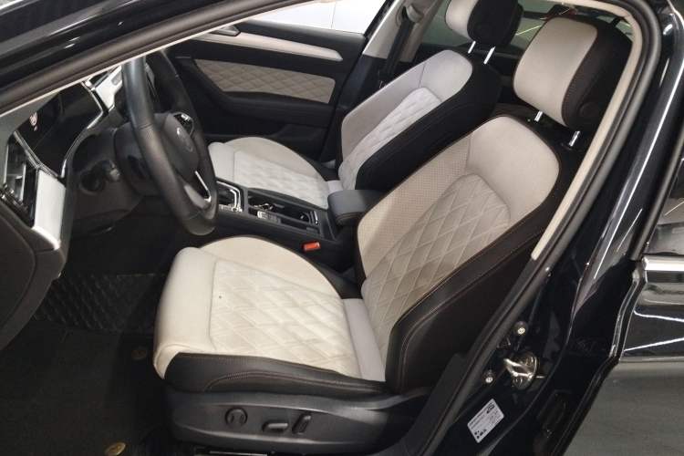 Used Volkswagen Magotan 2023 2 Million Units Commemorative Edition 330TSI DSG Luxury Version