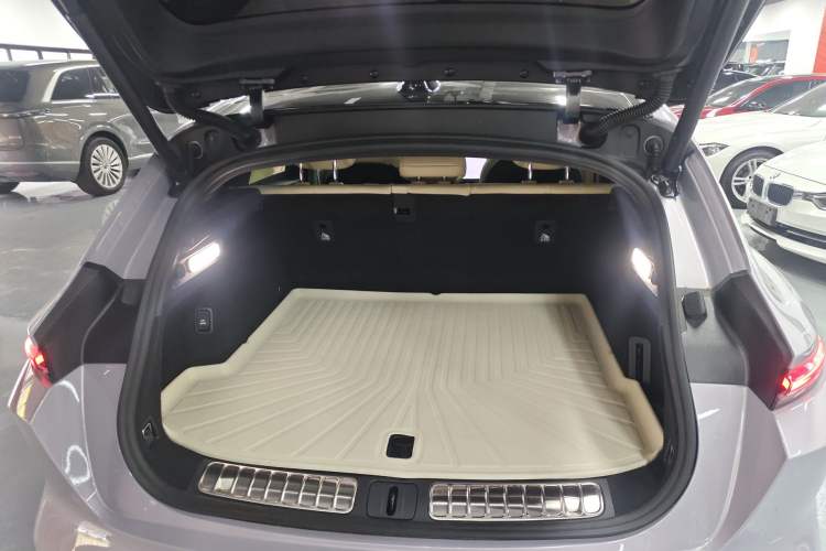 Used Nio ET5T 2025 75 kWh Touring Trunk