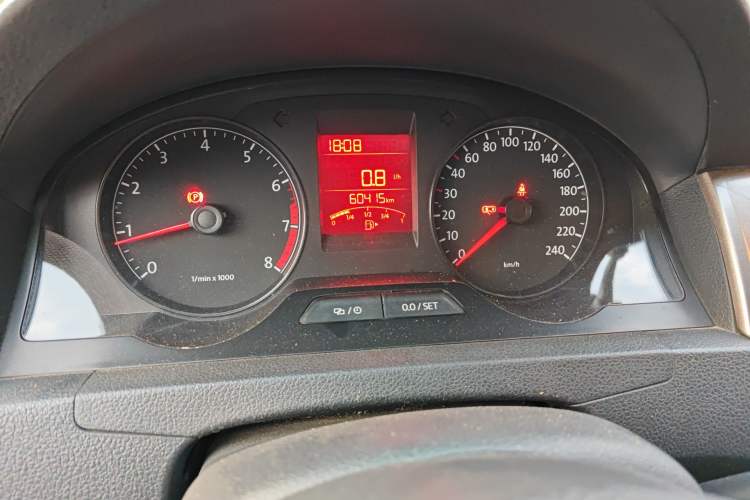 Used Volkswagen Santana 2013 1.4L Manual Comfort Edition