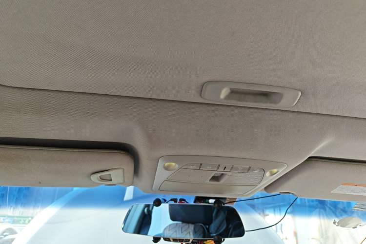 Used Nissan Teana 2013 2.0L XL Comfort Edition Headliner