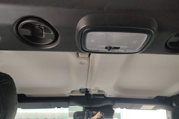 Used BAIC Off-Road BJ40 2021 2.0D Automatic Four-Wheel Drive Blade Hero Edition Adventurer Type Headliner