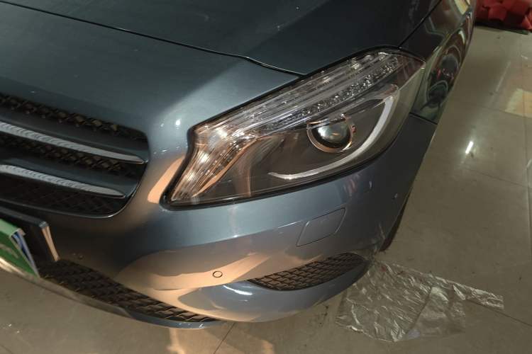Used Mercedes-Benz A-Class 2015 A 180 Left Front Headlight