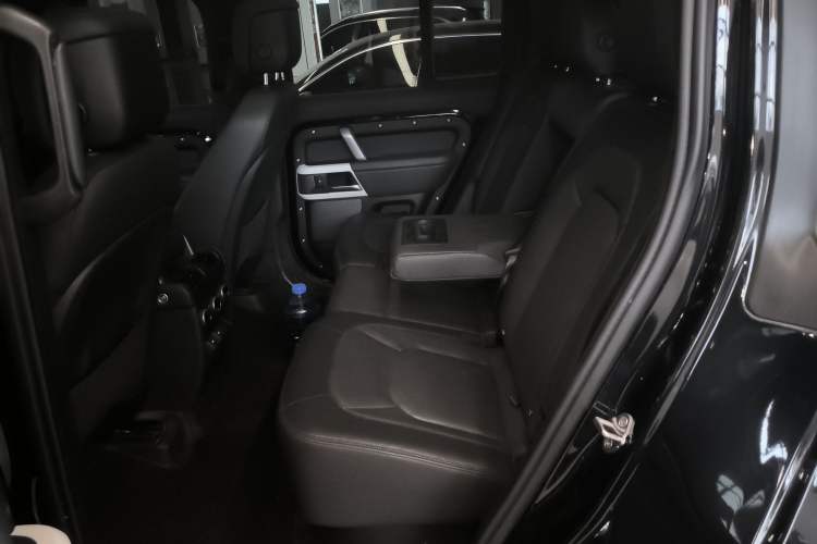 Used Land Rover Defender 2024 110 3.0T P400 X-DYNAMIC HSE
