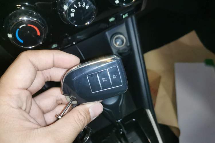 Used Toyota YARiS L Zhi Xuan 2022 X-Trail 1.5L CVT Luxury PLUS Edition