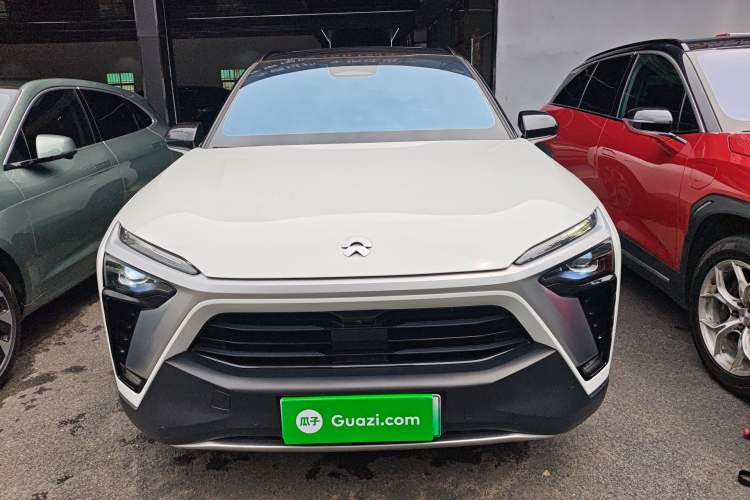 Used Nio ES8 2020 580 km Signature Edition 7-Seater Version Front