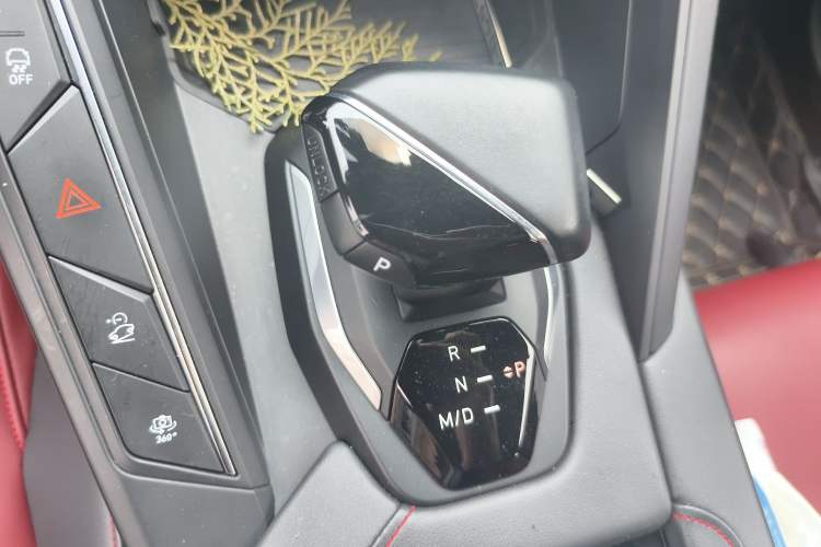 Used Lynk & Co 06 2020 1.5T JinPro model Gear Lever