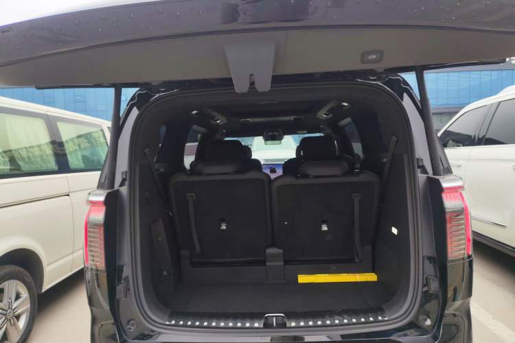 Used Zeekr 009 2024 Six-Seat Executive Version 4WD 108 kWh