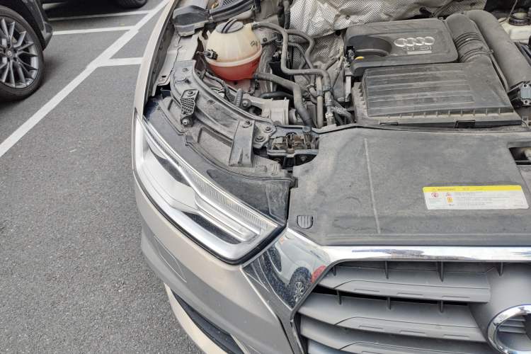 Used Audi Q3 2017 30 TFSI Fashion Model Right Front Headlight