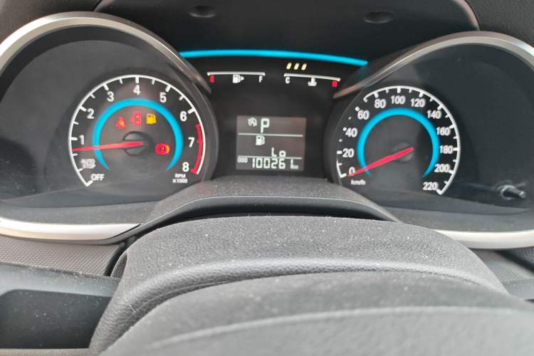 Used Chevrolet Cavalier 2019 320 Automatic Enjoyment with Sunroof Odometer Close Up