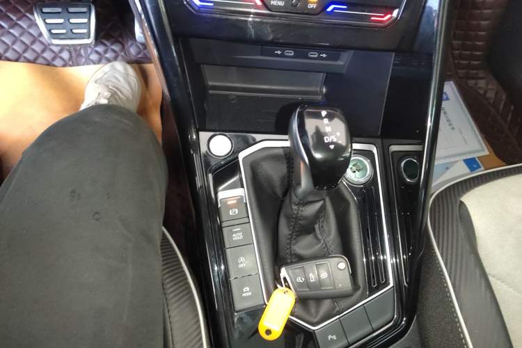 Used Volkswagen Tayron X 2023 330TSI Two-Wheel-Drive Prestige High-Energy Version