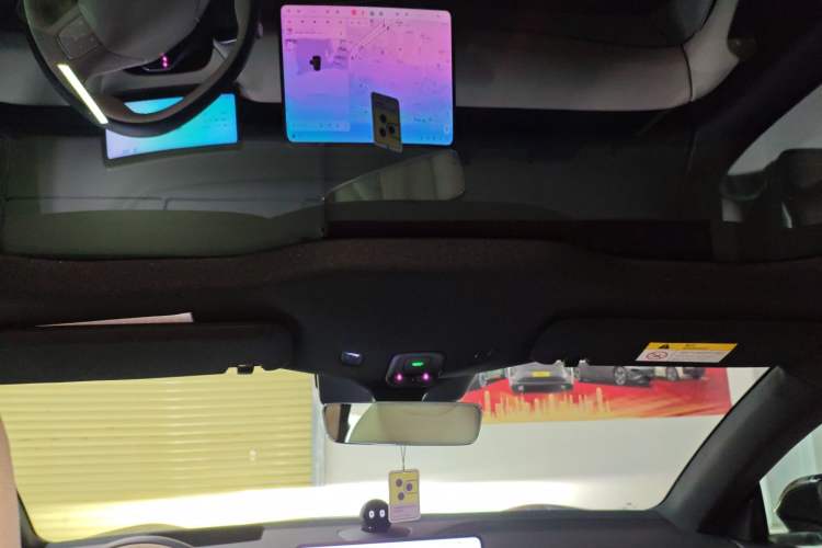 Used Nio ET5T 2025 75 kWh Touring Headliner