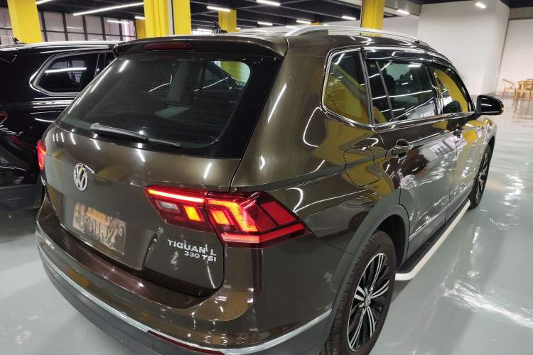 Used Volkswagen Tiguan L 2019 330TSI Automatic Two-Wheel Drive Panoramic Comfort Edition China VI Standard
