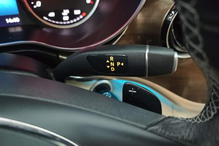 Used Mercedes-Benz V-Class 2021 V 260 L Long-wheelbase Luxury Edition