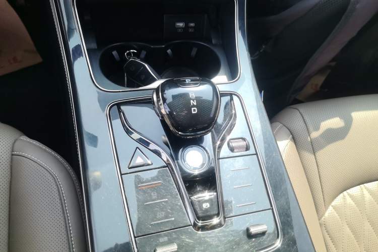 Used BYD Han 2022 EV Genesis Edition 715 km Front-Wheel-Drive Flagship Model
