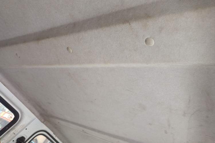 Used JMC Transit 2019 2.8T Commercial Version Short Wheelbase Low Roof 6-Seater China VI Emission Standard JX493