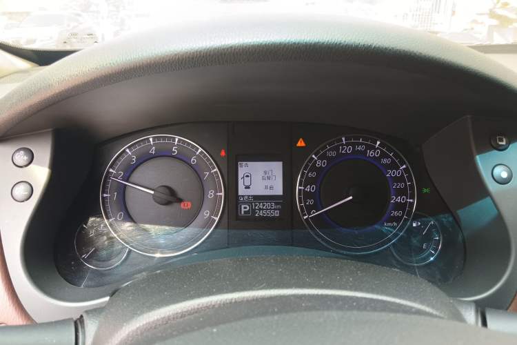 Used Infiniti QX50 2015 2.5L Luxury Edition