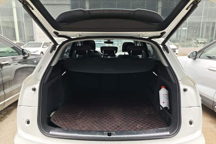 Used Audi Q5L 2022 Updated 45T Luxury Dynamic Version Trunk