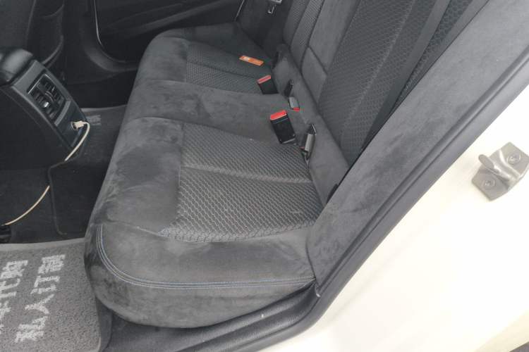 Used BMW 3 Series 2016 320i M Sport Left Rear Seat
