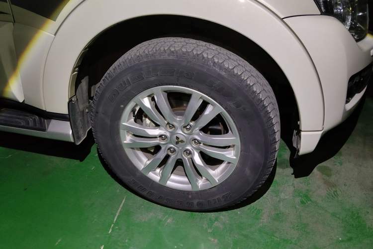 Used Mitsubishi Pajero 