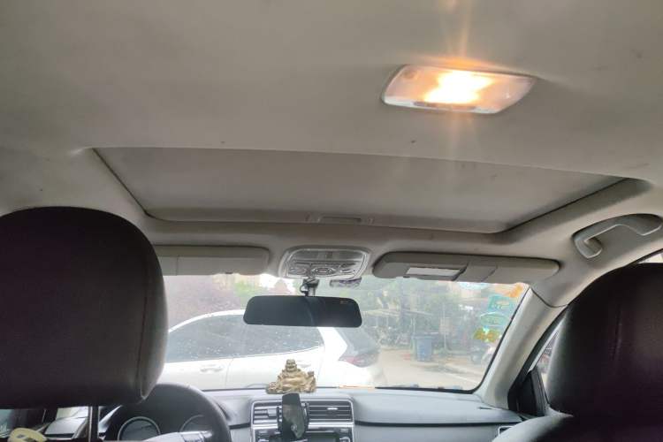 Used Haval H6 2017 Blue Label Sport Edition 1.5T Automatic Two-Wheel Drive Luxury Model Headliner