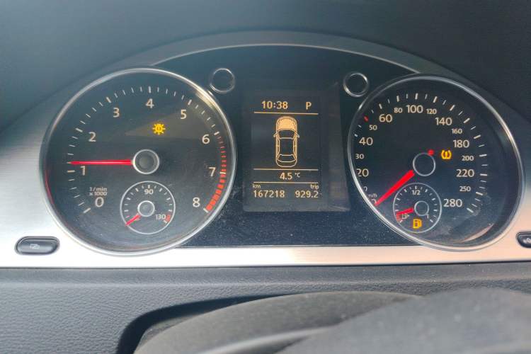 Used Volkswagen FAW-Volkswagen CC 2011 1.8TSI Luxury Model Instrument Cluster