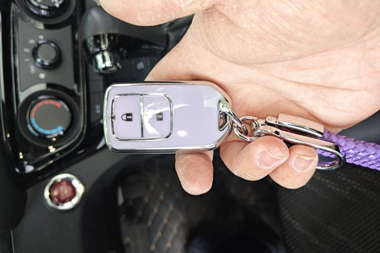 Used Honda XR-V 2017 1.8L EXi CVT Comfort Version
