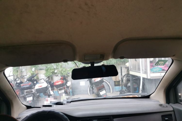 Used Wuling Rongguang V 2019 1.5L Standard Version China VI LAR Headliner