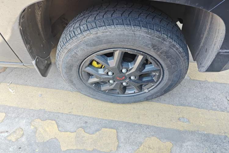 Used Wuling Zhengtu 2021 1.5L Adventure LAR Right Front Wheel Hub