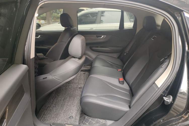 Used Hongqi E-QM5 2022 431 km Charge & Enjoy Edition Left Rear Seat