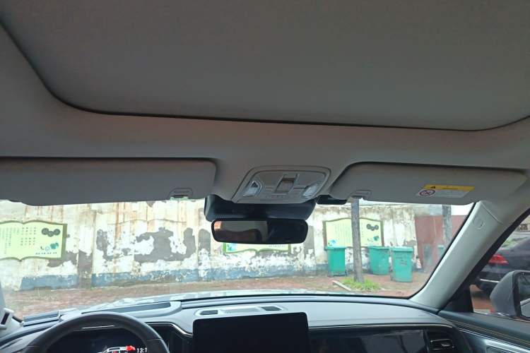 Used GAC Trumpchi GS8 2022 Double-Energy Series 2.0TM Four-Wheel Drive Premium Edition (7 Seats) Headliner