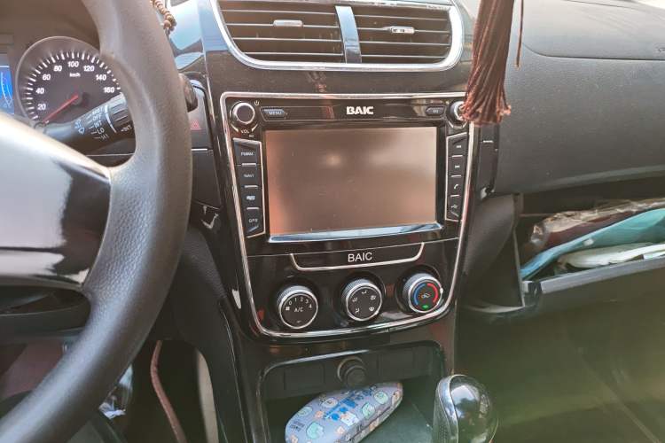 Used HYOSOW H2 2015 1.5L AMT Luxury Version BJ415C