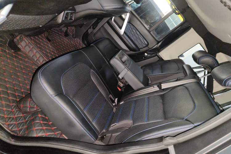 Used BAIC Off-Road BJ40 2020 2.0T Automatic Four-Wheel Drive Urban Hunter Edition Chivalrous Type Left Rear Seat