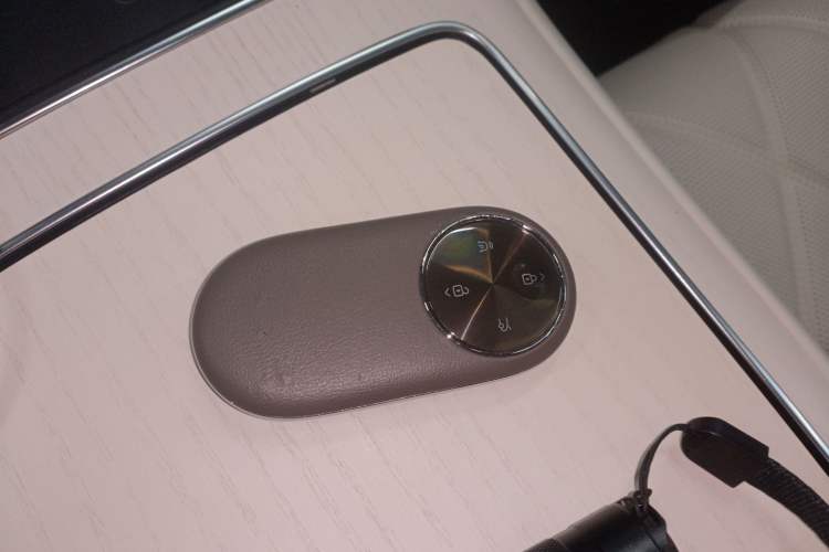 Used Hima Stelato S9 2025 Extended-Range Ultra Vehicle Key