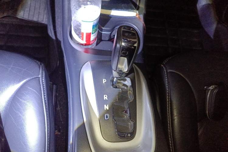 Used Dodge Journey 2013 2.4L Two-Wheel Drive Luxury Version
