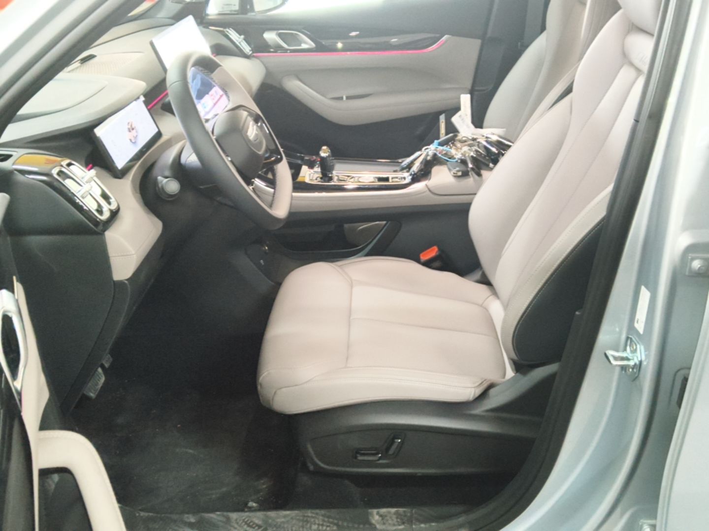 Geely Auto FX11 2025 4th Generation 1.5TD DCT - Shanhe — снимка 17