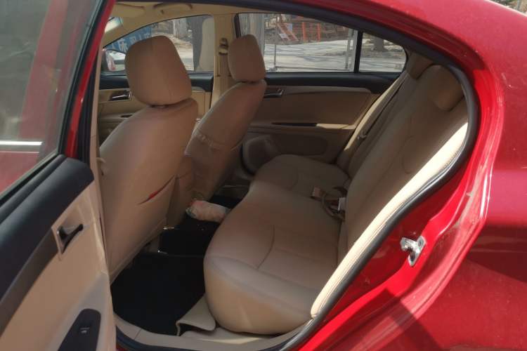 Used Roewe 350 2015 1.5L Automatic Luxury Sunroof Edition Left Rear Seat