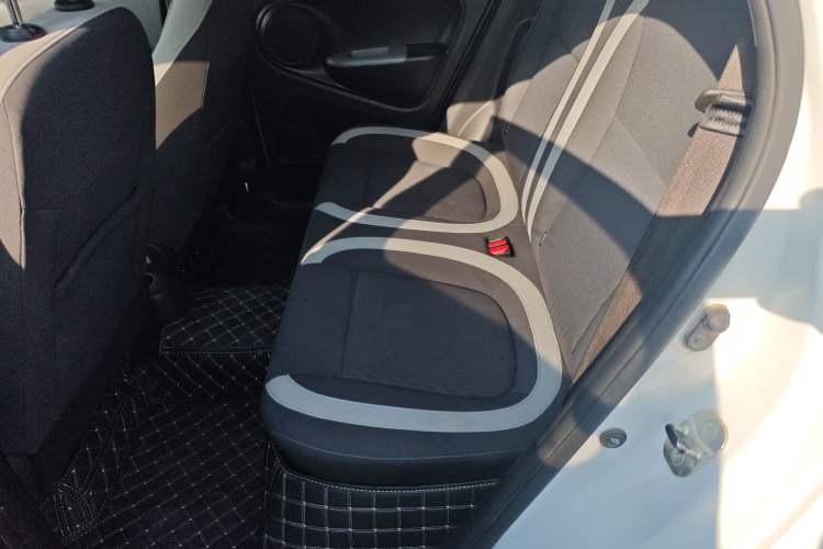 Used ORA Black Cat 2022 301km "Cute & Dynamic" Phosphate Iron Lithium
