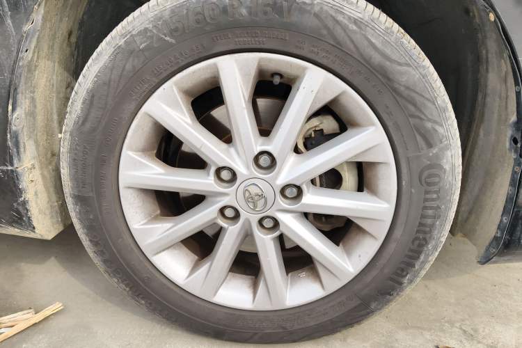 Used Toyota Camry 2015 2.0G Premier Edition
