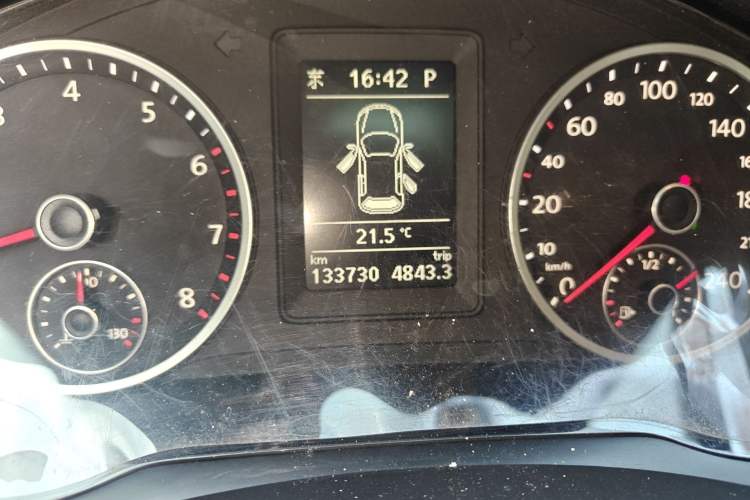 Used Volkswagen Tiguan 2012 1.8TSI Automatic Two-Wheel Drive Elite Edition Odometer Close Up