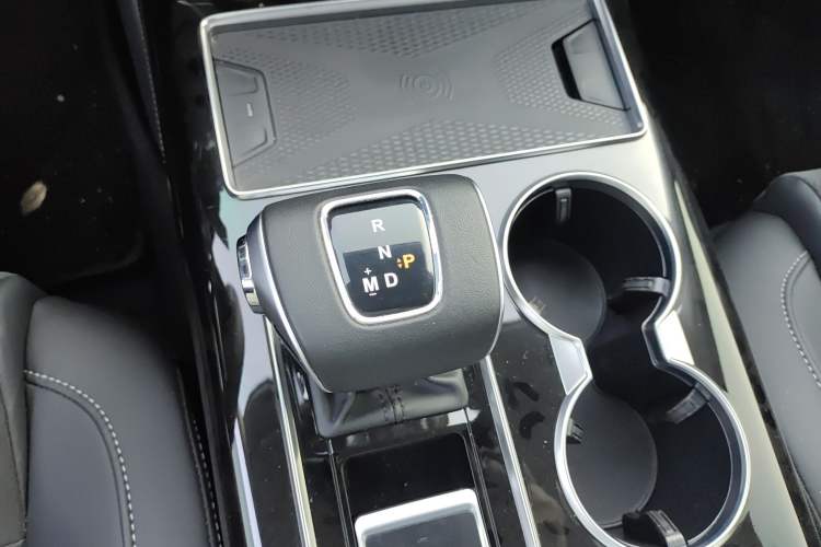 Used Hongqi HS7 2022 3.0T Automatic All-Wheel Drive Smart Connect Flagship Edition 7 Seats
