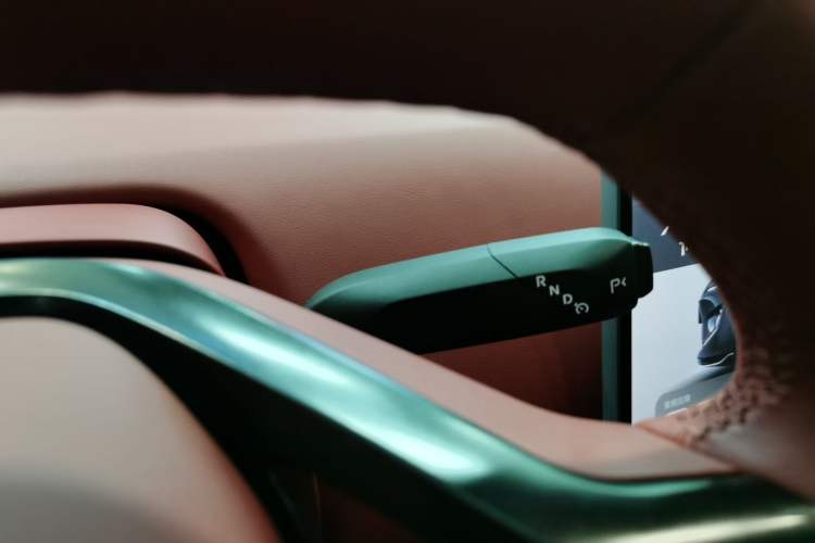 Used Avatr 12 2026 Ultra Pure-Electric All-Wheel-Drive Version Gear Lever