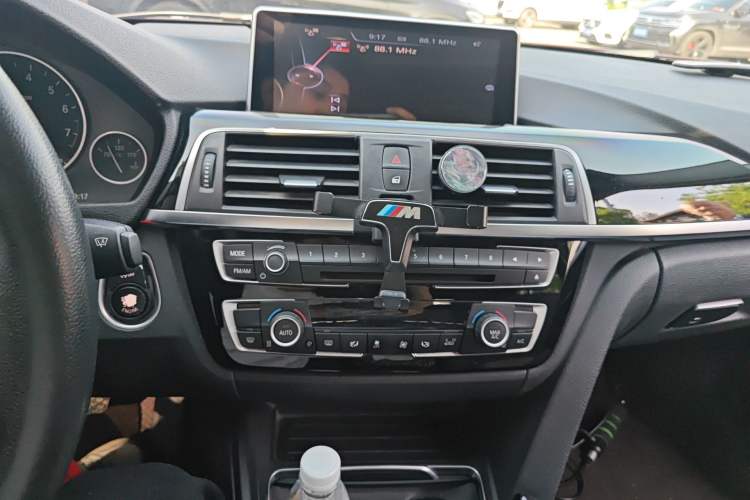 Used BMW 3 Series 2017 320Li Fashion Model
