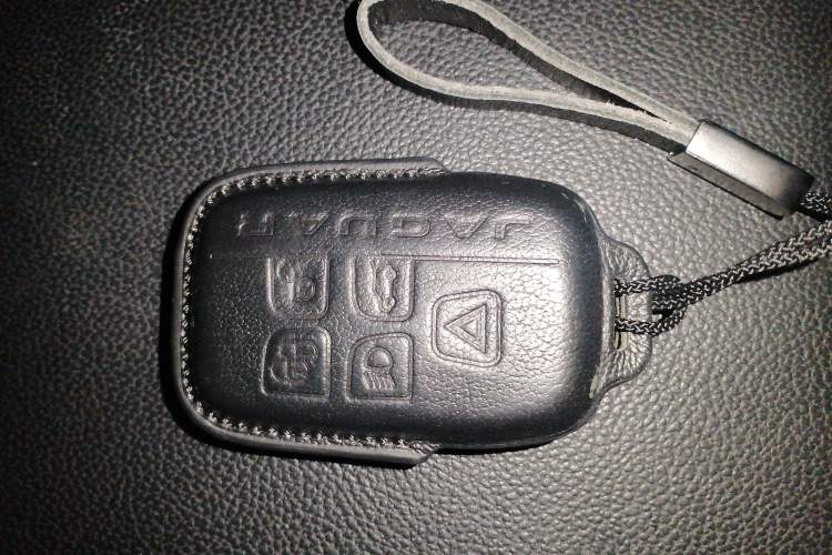 Used Jaguar XF 2016 XF 2.0T Two-Wheel-Drive Luxury Edition
